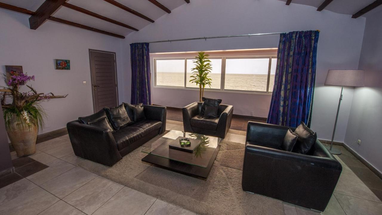 Residence Hoteliere Du Phare Лібревіль Екстер'єр фото